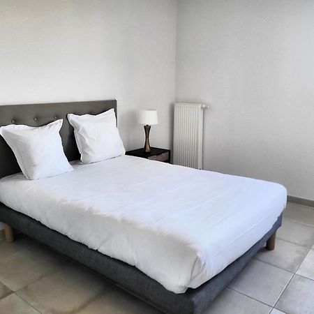 Zenao Appart'Hotels Villeneuve-Les-Avignon Exterior photo